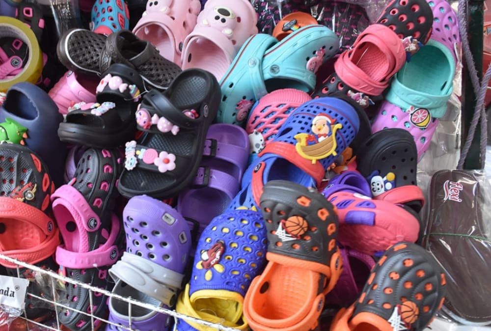 Gobierno de AMLO investigará importaciones de calzado chino por daños a la industria nacional