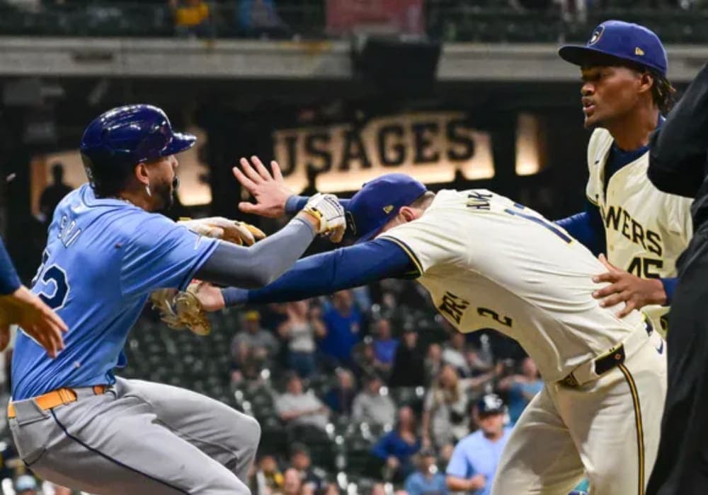 Video: Peloteros dominicanos se fueron a los golpes en pleno partido de las Grandes Ligas