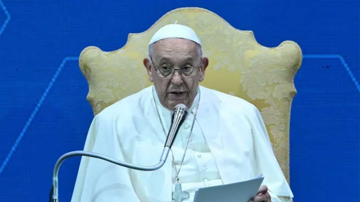 'No faltan perros y gatos, faltan hijos': el papa Francisco pide que gobiernos aumenten la natalidad
