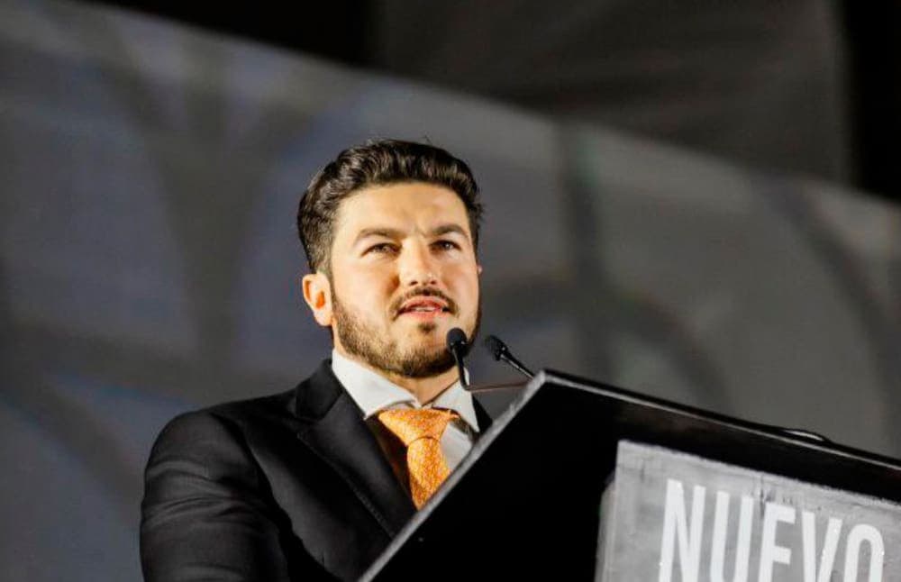 Anuncia Samuel García que se apoyará económicamente a víctimas del evento de Máynez