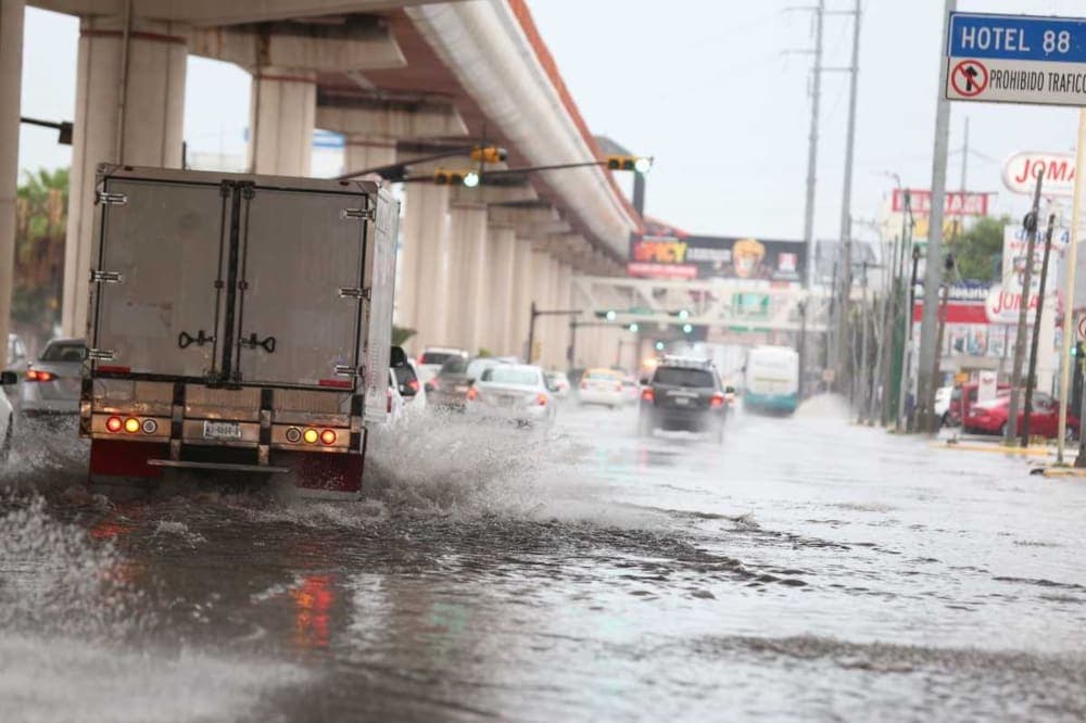 Piden extremar precauciones tras pronóstico de lluvias fuertes y granizada en Nuevo León