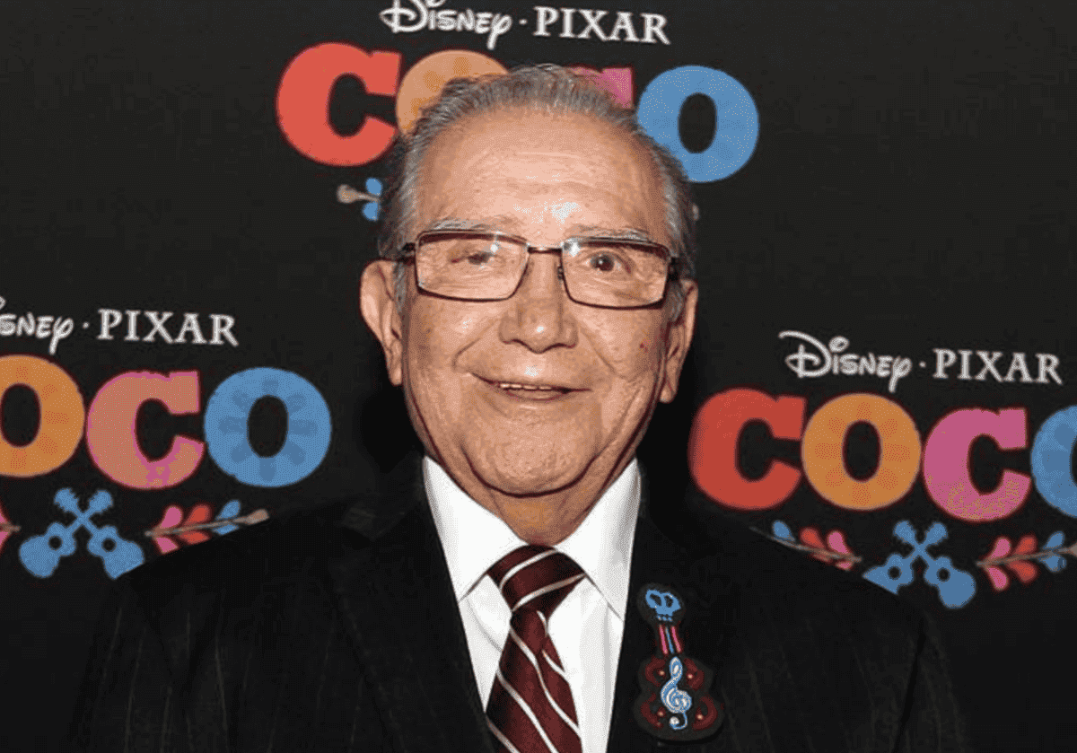 VIDEO: A sus 92 años, Francisco Colmenero mantiene su icónica voz en el doblaje de Disney en México