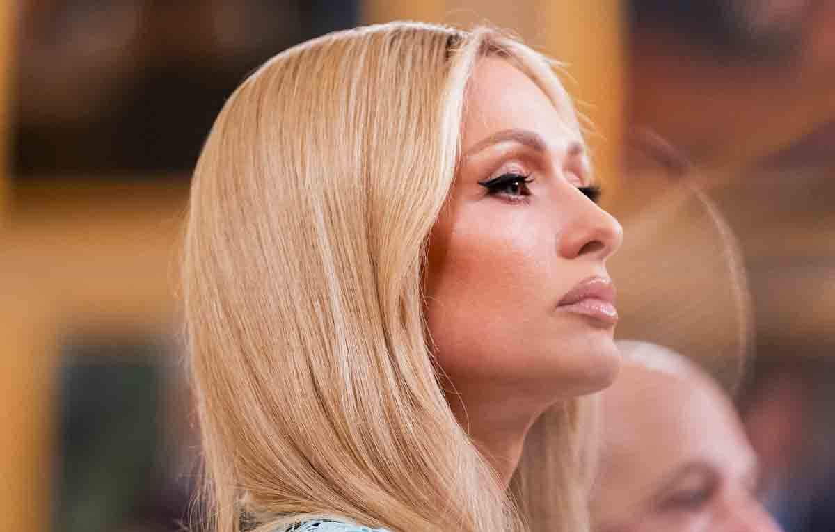 Ante congresistas, Paris Hilton narra abusos que sufrió en centros de tratamiento de menores