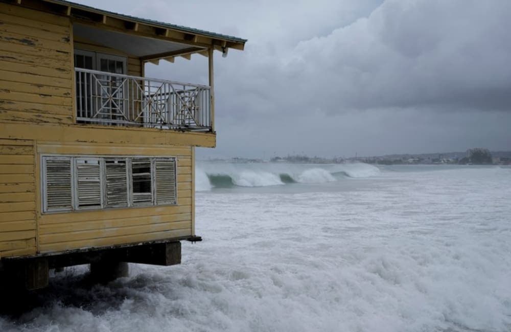 Video: Poderoso huracán Beryl impactó en las Islas de Barlovento
