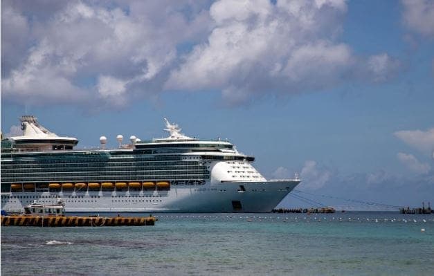 Más de 300 mil visitantes en QR; industria turística totalmente reactivada tras paso de huracán