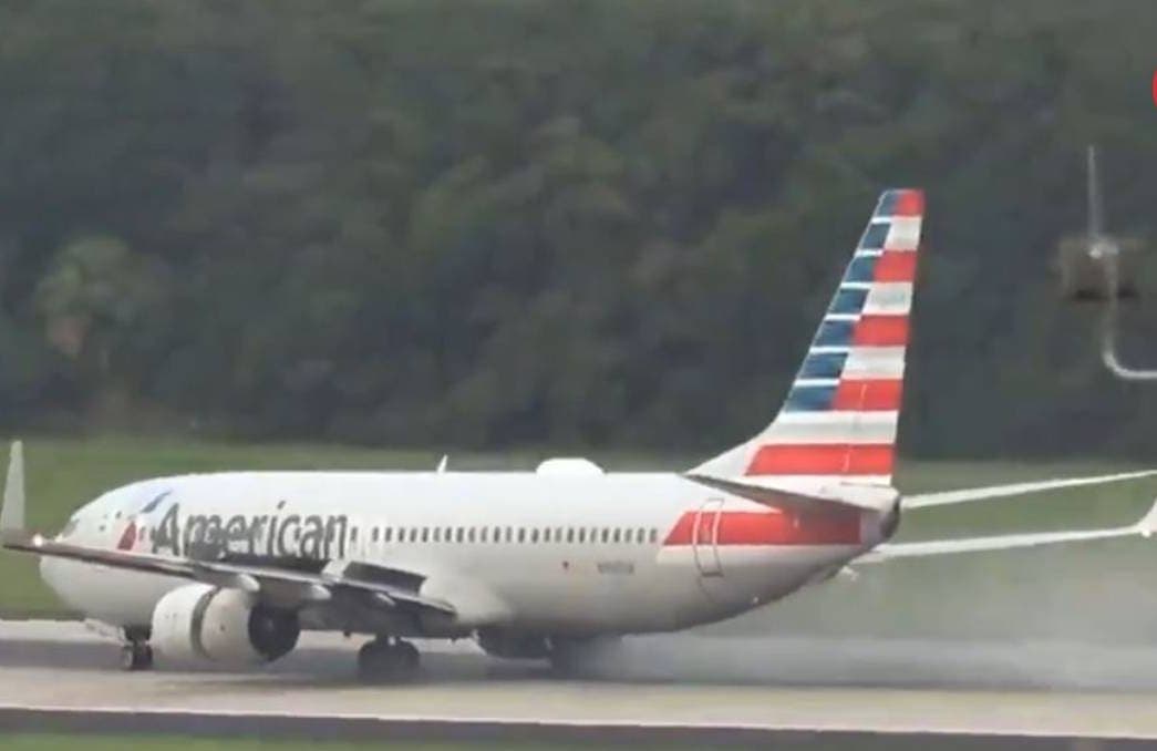 VIDEO: Se incendian llantas de avión en pleno despegue en Florida
