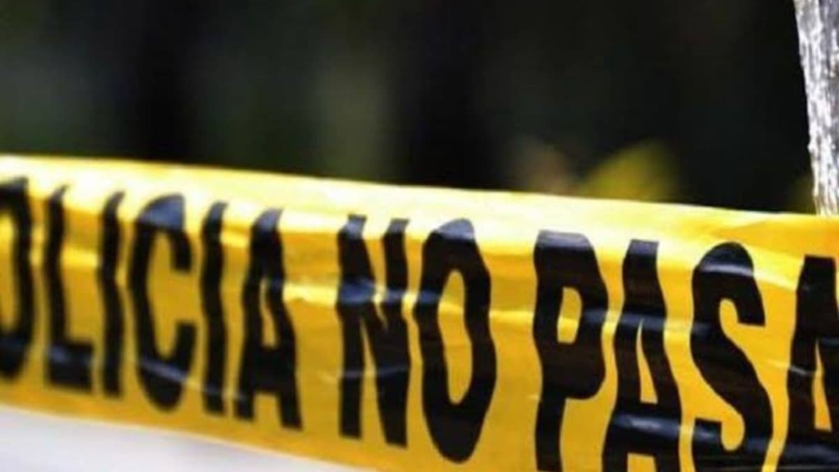 Hombre es hallado muerto frente a un domicilio en Cancún