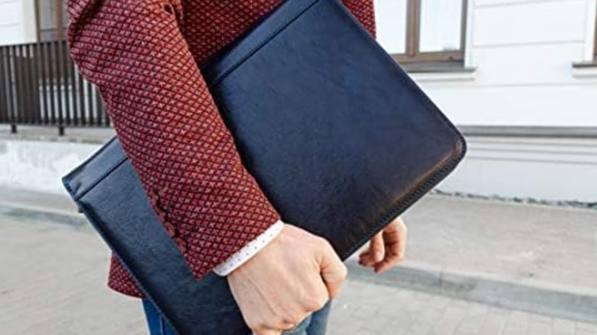 Las tres profesiones que desaparecerán en el futuro cercano según Chat GPT