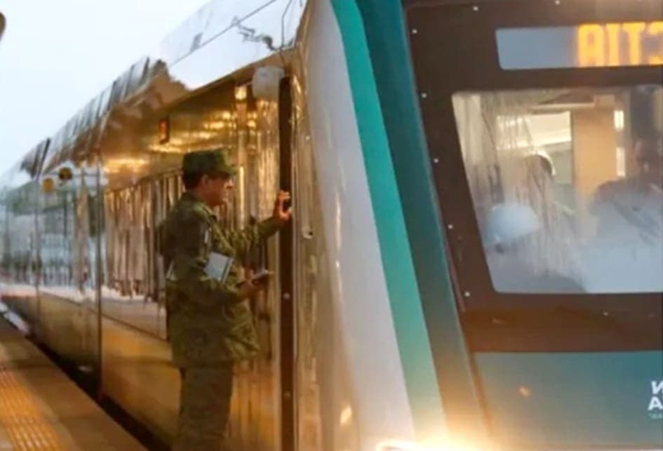 Falla del Tren Maya deja varados a pasajeros; impide Guardia Nacional tomar fotos o videos