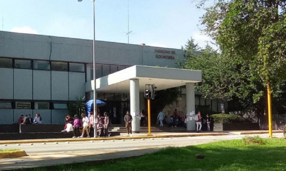 Hieren a alumna de la UNAM tras intento de asalto en la Facultad de Economía