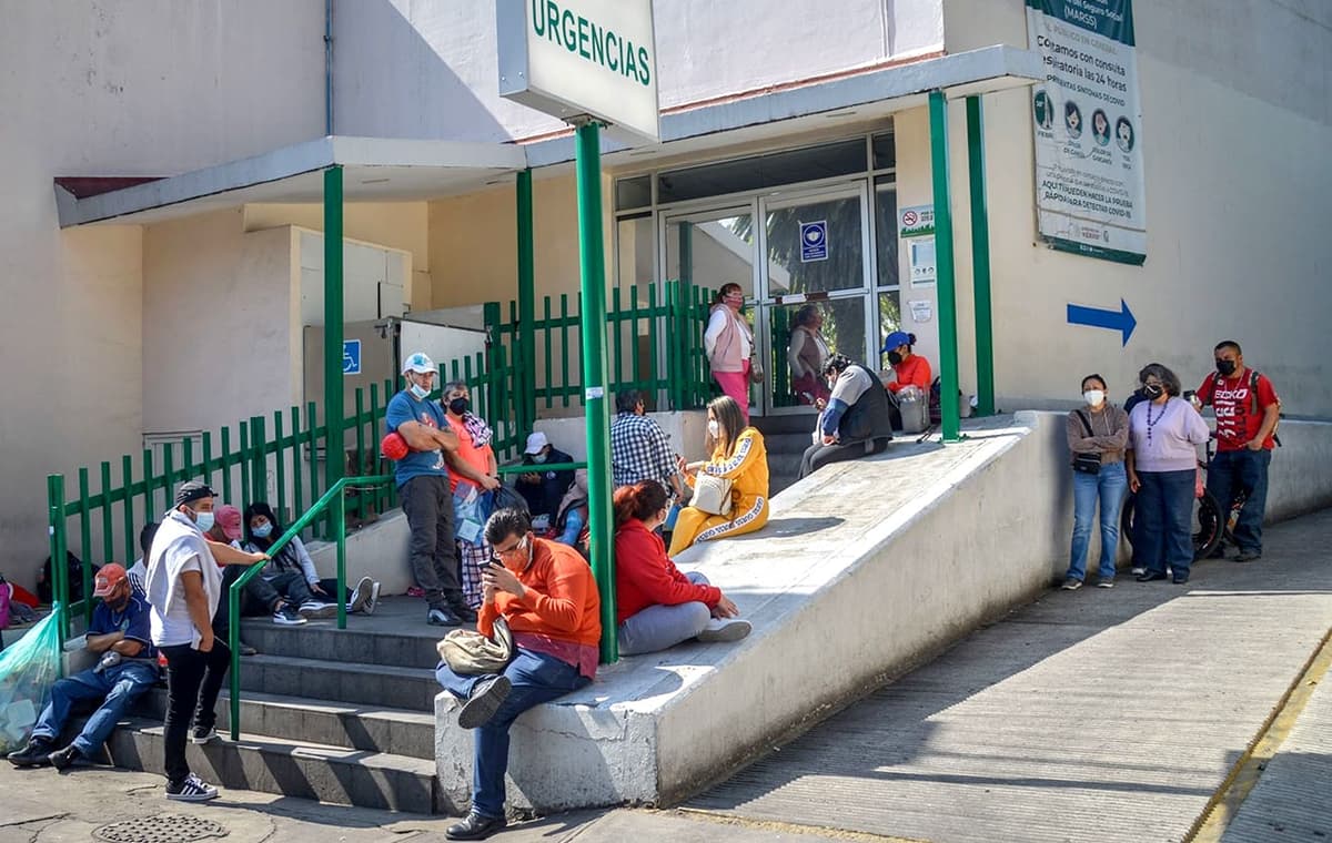 En México, 50.2% de población carece de seguridad social, y 39.1 sin servicios de salud