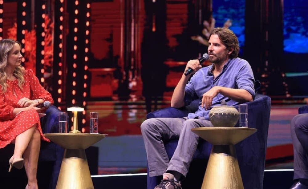 Video: Actor Bradley Cooper revela cómo Guillermo del Toro ha influido en su vida y carrera