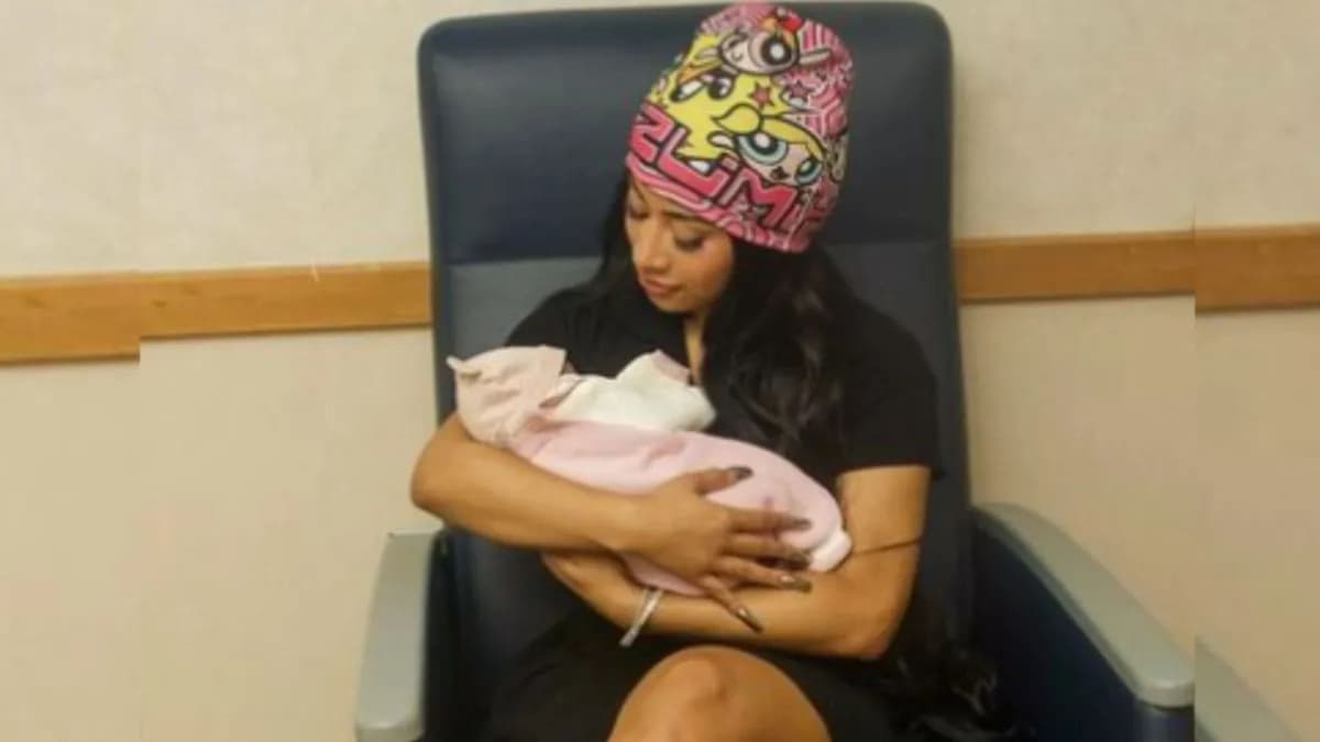 Cardi B se convierte en mamá por tercera vez; es niña