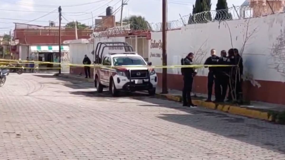 Reportan balacera al interior de una primaria en Puebla; hay un muerto y un herido