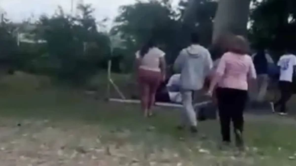 Joven en Tabasco pierde la vida tras caerle una portería encima