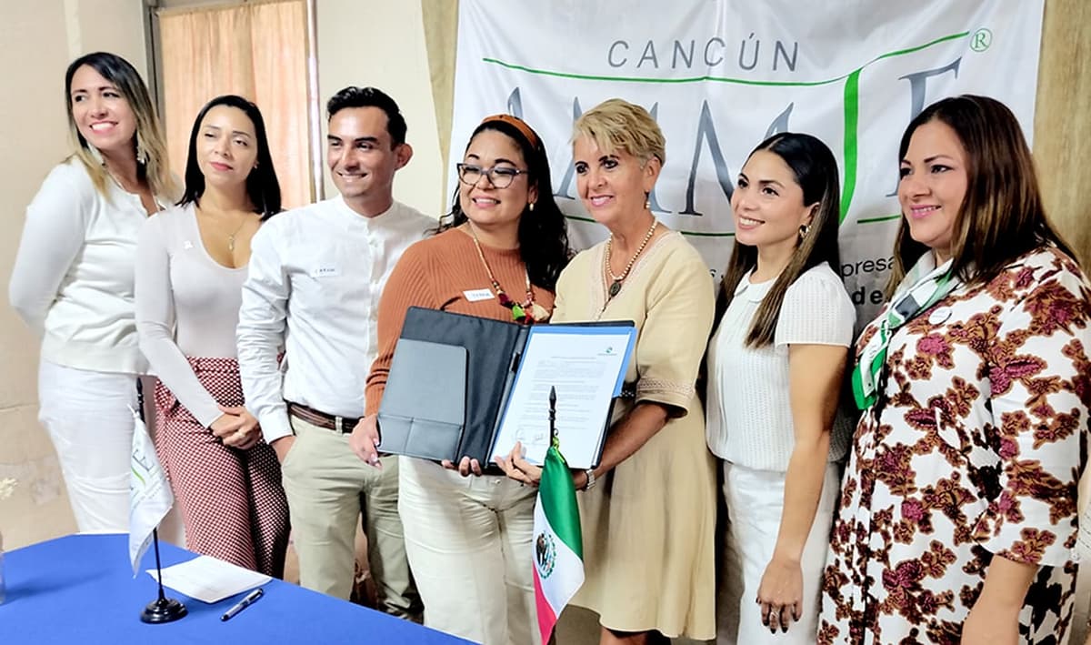 Firma Aguakan acuerdo de colaboración con las Mujeres Jefas de Empresa (AMMJE)