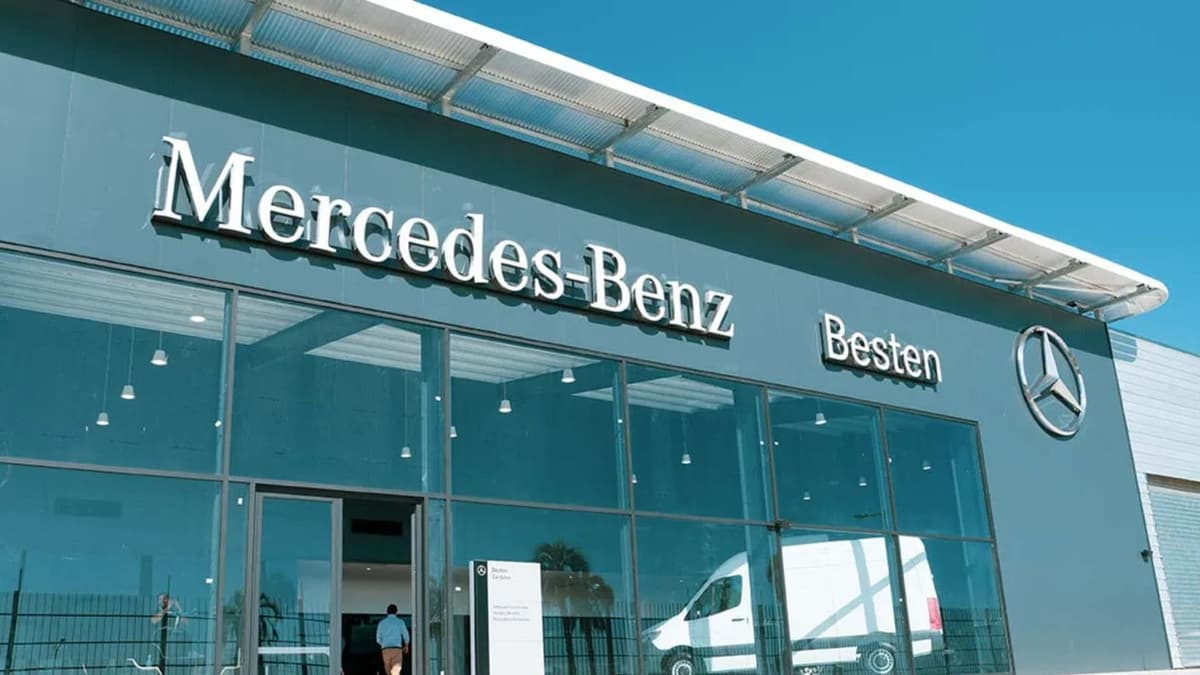 Mercedes-Benz tendrá que pagar una multa de 7.3 millones de dólares por discriminación y acoso a sus trabajadores