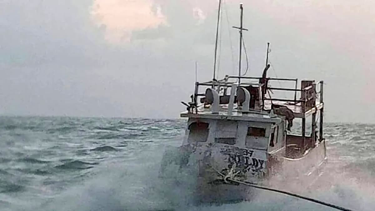 Video: Localizan a cuatro pescadores extraviados por Milton; aún hay 12 a la deriva
