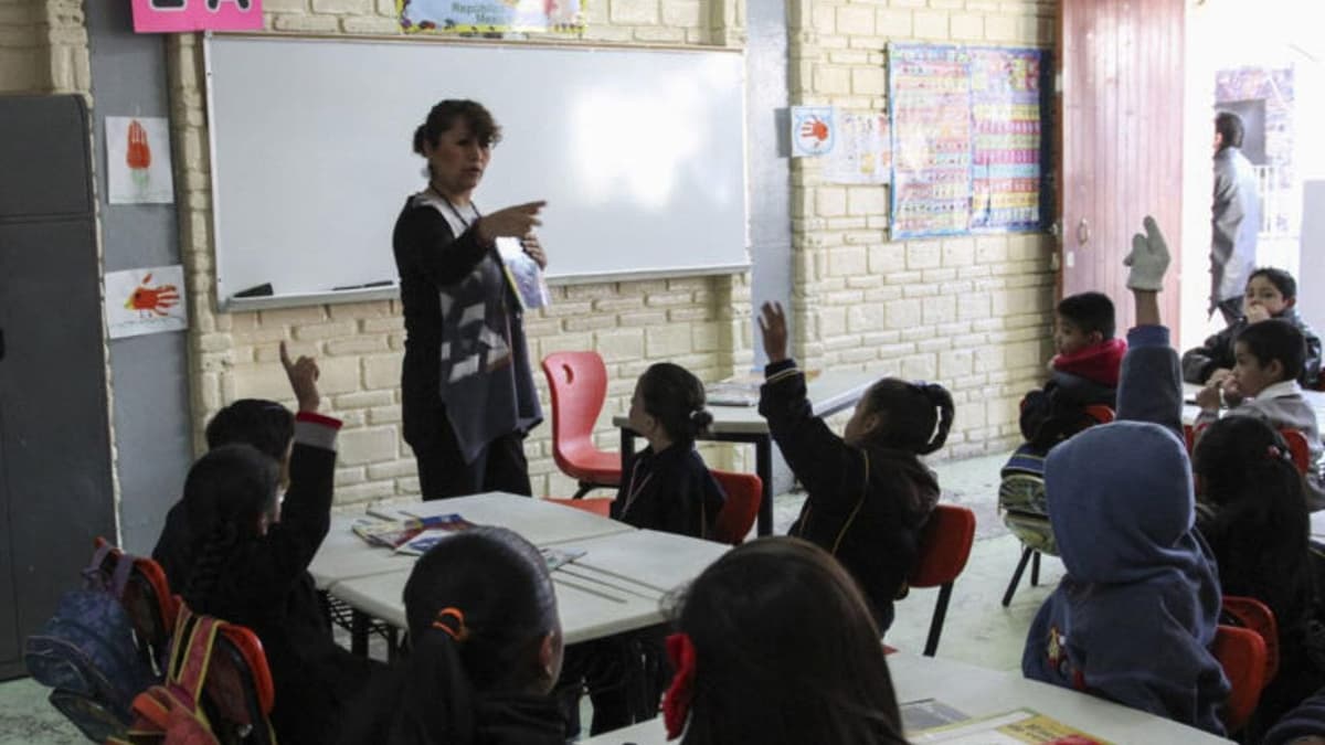 Alumnos de CDMX podrían ir a la escuela en fin de semana; proponen impartir actividades extracurriculares