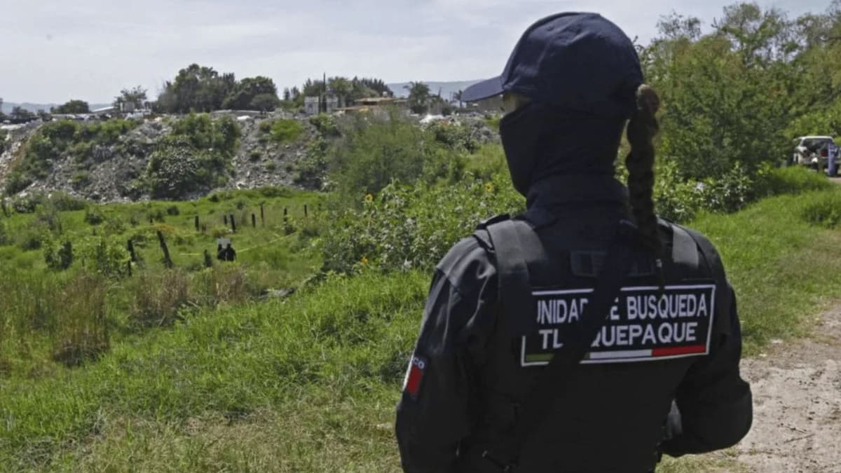 Motociclista abandona mochila con una cabeza humana en su interior, en Jalisco