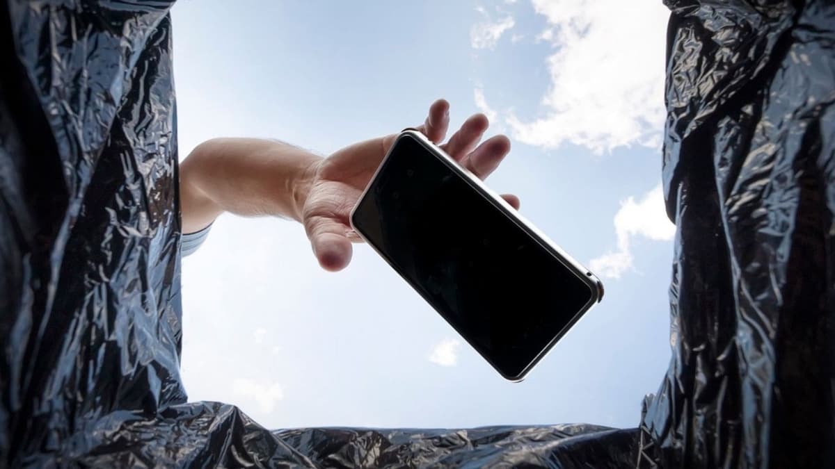 Mark Zuckerberg predice el fin de los celulares para 2030