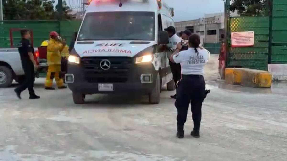 Derrumbe de estructura en hotel de Costa Mujeres deja como saldo un muerto y un herido