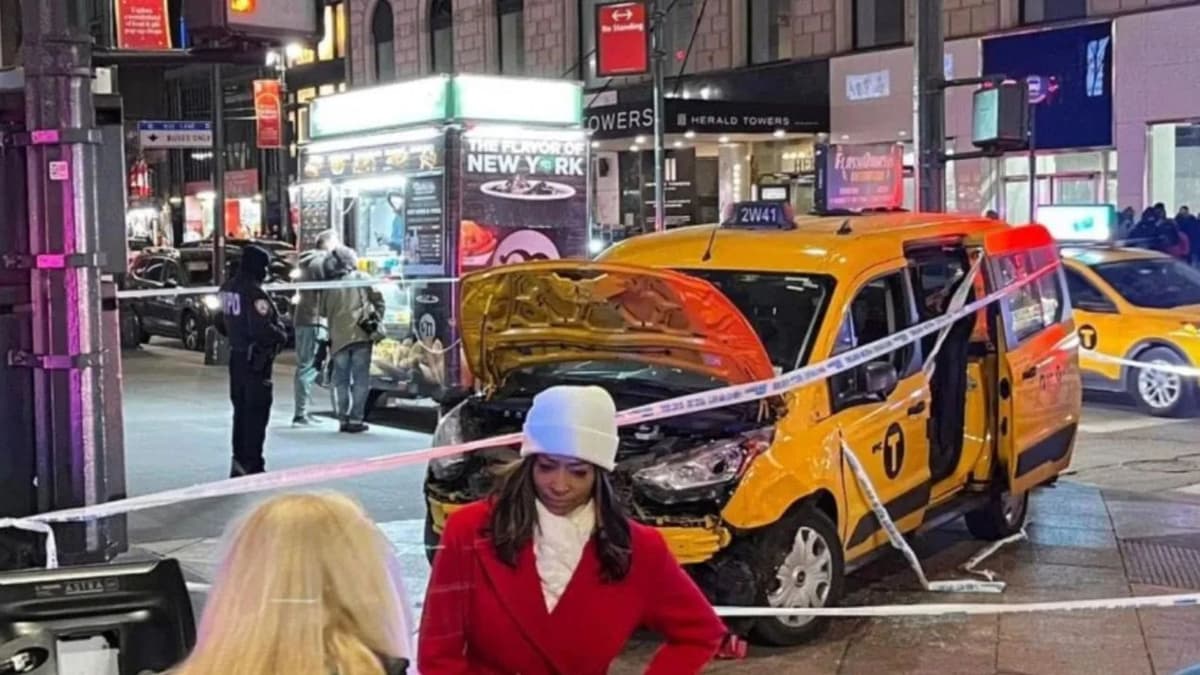 Taxista sufre "episodio de salud" y atropella a seis personas en Nueva York