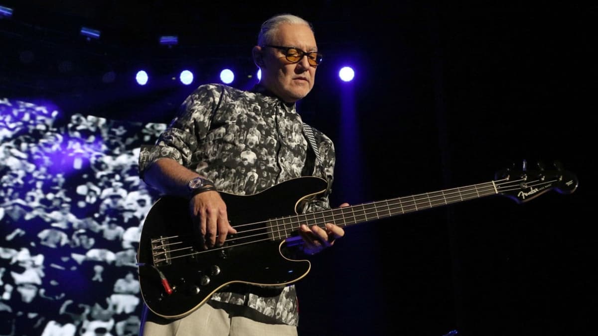 Ladrones reconocen a Sabo Romo, bajista de Caifanes y deciden no asaltarlo en el Edomex