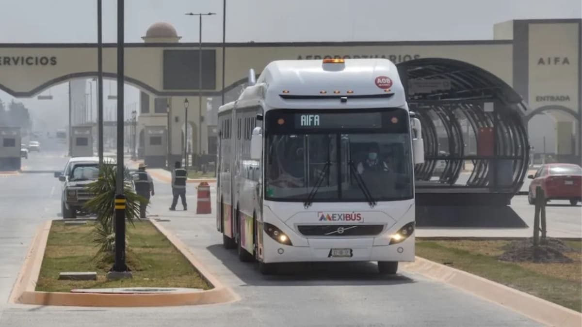 "Trío" en el Mexibús; personas se graban haciendo el "delicioso" dentro de una unidad