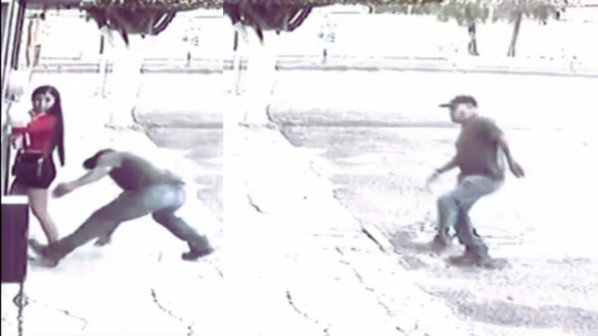 Video: Hombre desciende de su auto y le muerde un glúteo a una mujer en Celaya, Guanajuato