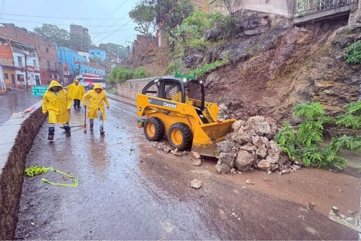 Inundaciones por lluvias del fin de semana afectan a 341 viviendas en Guanajuato