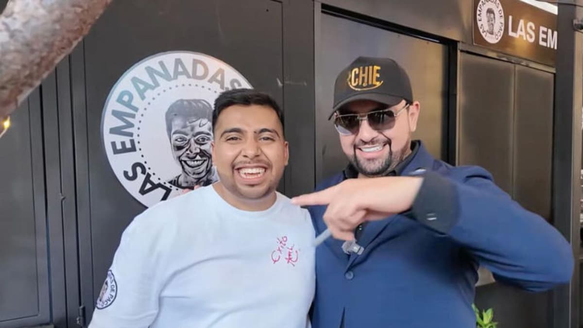 "Paco, el de las empanadas" cumple su sueño y abre su local en Puebla