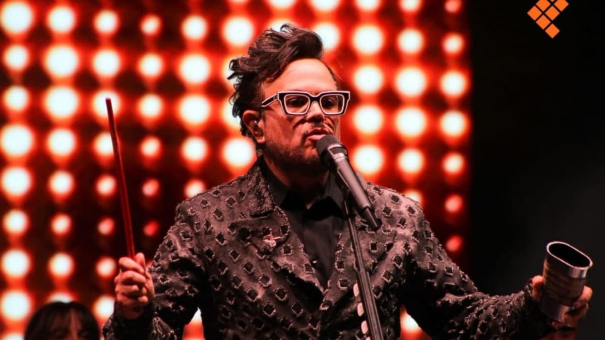 Aleks Syntek reprograma su gira de conciertos por temas de salud