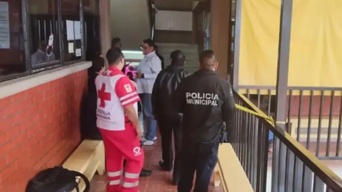 Maestra muere de un infarto frente a sus alumnos en Torreón, Coahuila