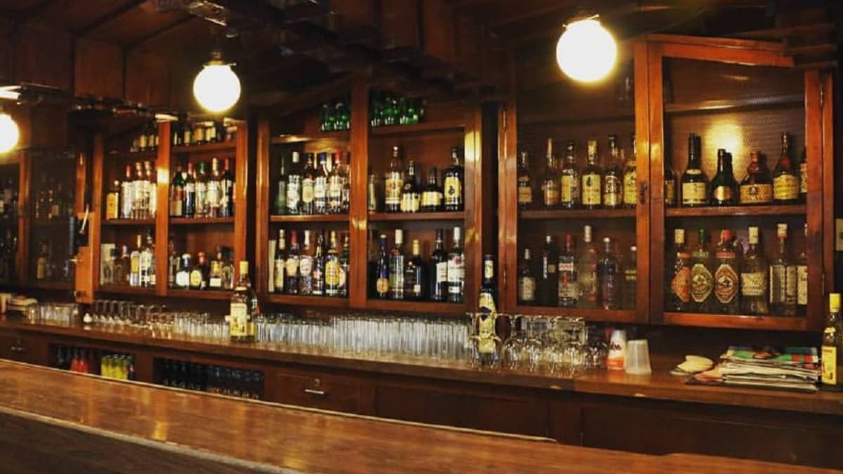 Hombre pierde la vida al interior de una cantina tras haber discutido con su esposa en Saltillo, Coahuila