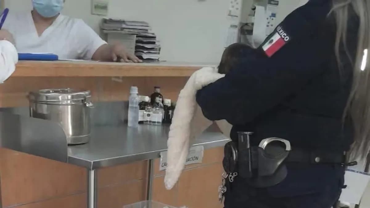 Mujer deja a su bebé con persona en situación de calle en Ciudad Obregón, Sonora