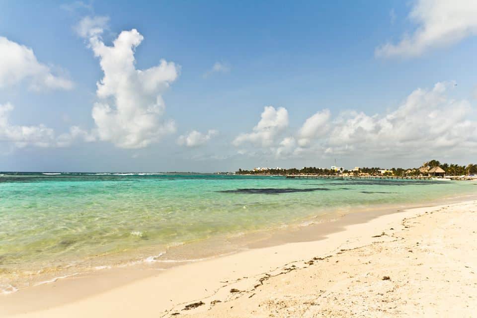 Crece arribo de turistas internacionales