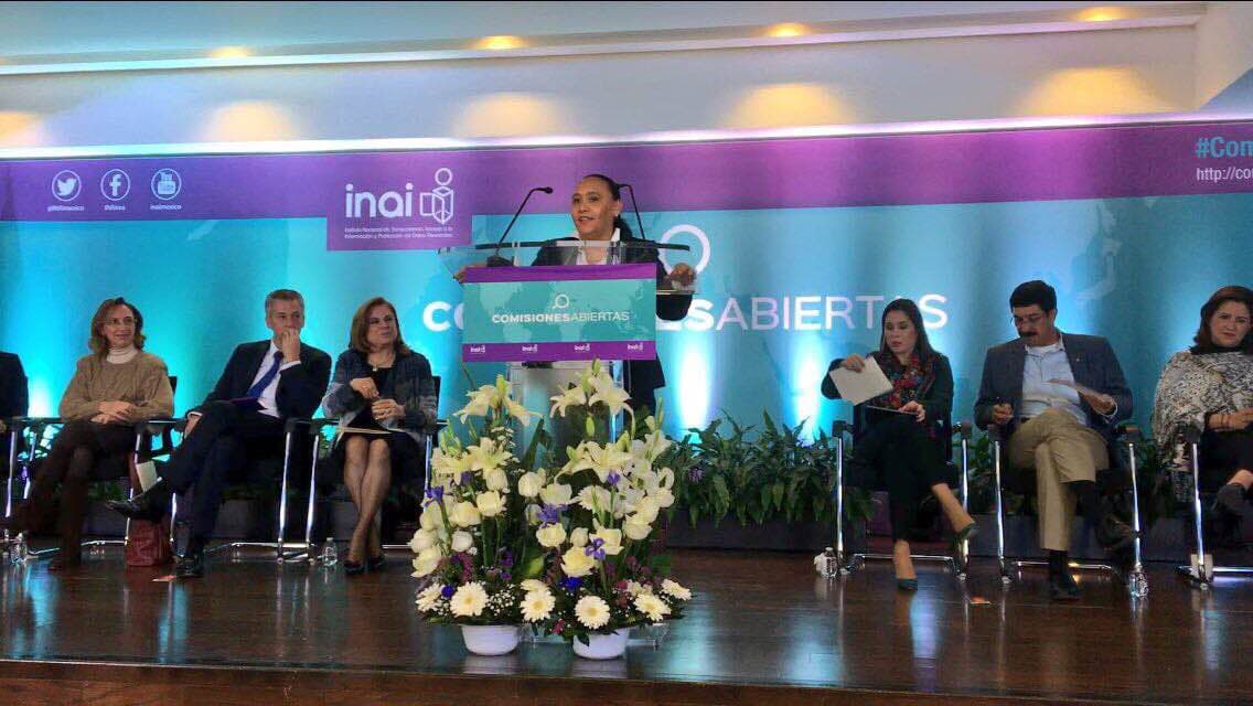 Solidaridad transparentará viajes y gastos de servidores públicos