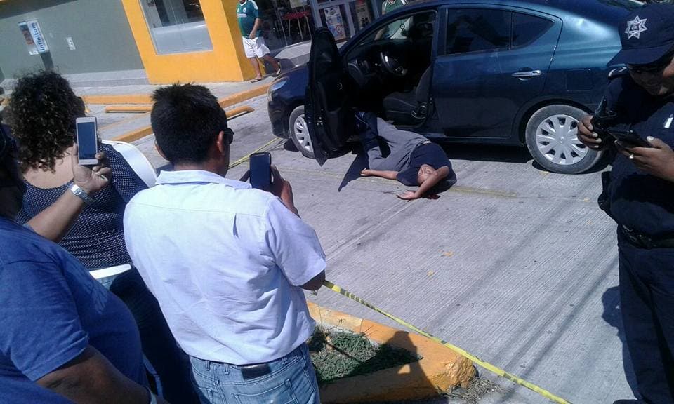 OTRA BALACERA EN PLAYA DEL CARMEN: Rafaguean a dos hombres, serían ex policías