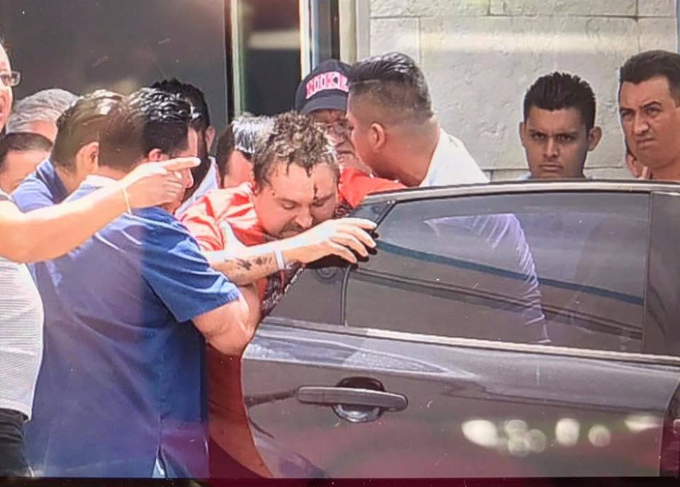 Trasladan a #LordNaziRuso al CERESO de Cancún