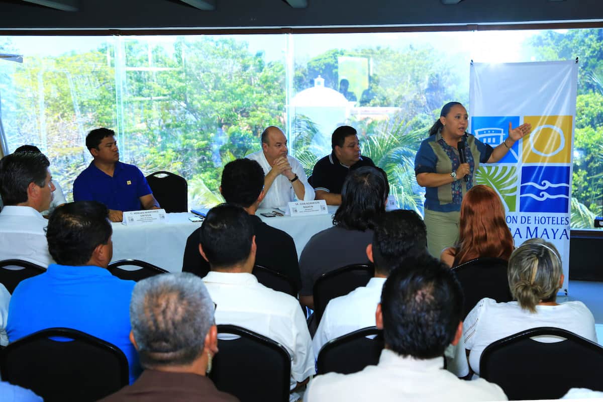 ¡ Contra huracanes ! Coordinan Gobierno y hoteleros acciones de protección