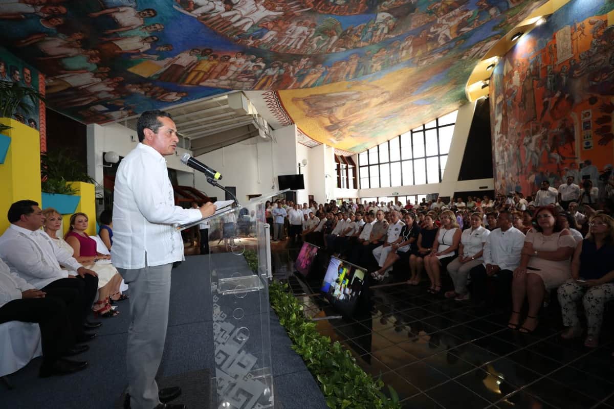 Carlos Joaquín propone reformas en materia de mejora regulatoria