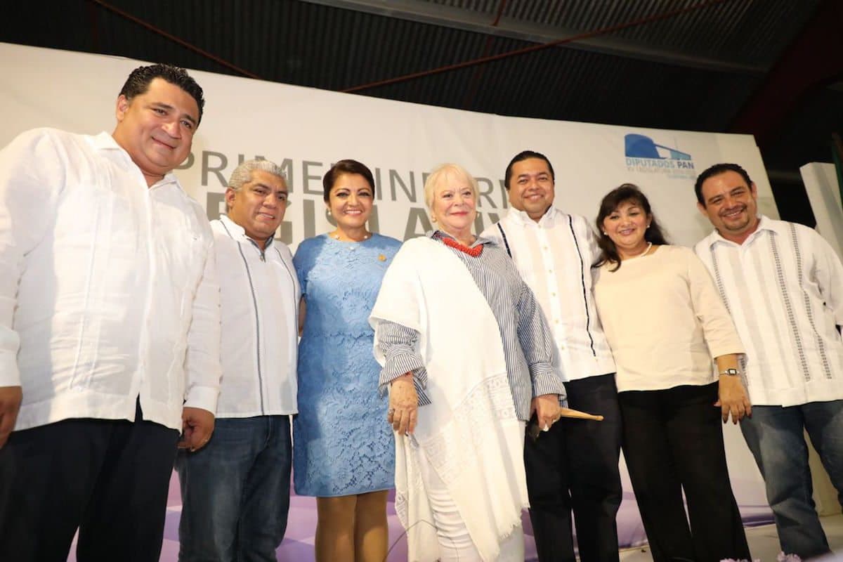 Diputada Gaby Angulo presenta su primer informe de actividades legislativas