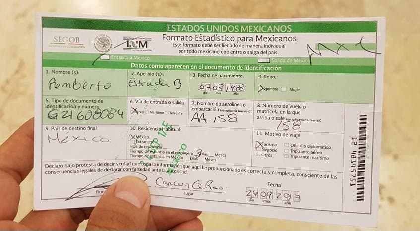 Remberto Estrada es 'trending topic' por viajar mientras México está de luto