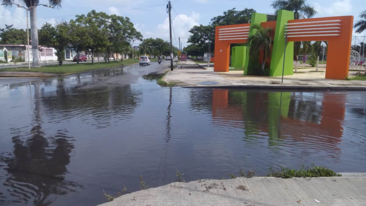 Drenaje profundo y pozos de absorción no evitan encharcamientos en vialidades