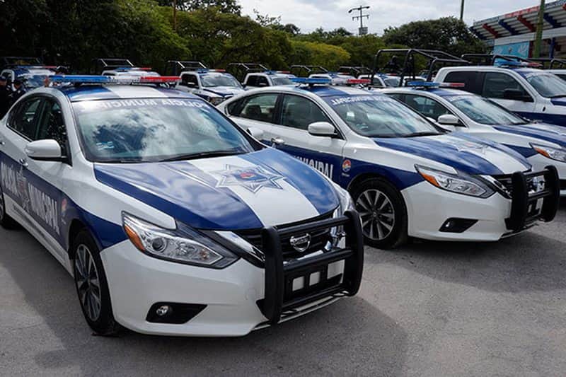 Paro policiaco por dos horas en Cancún