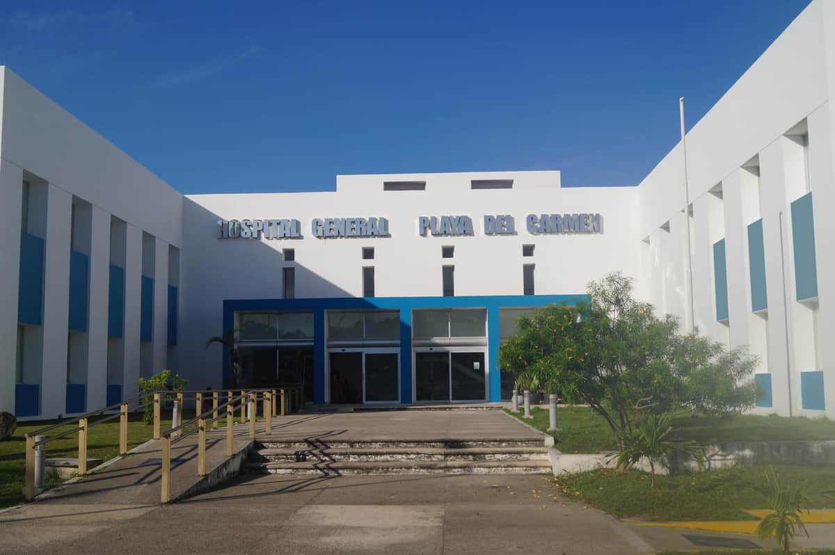 Acusan mala administración en Hospital General Playa del Carmen