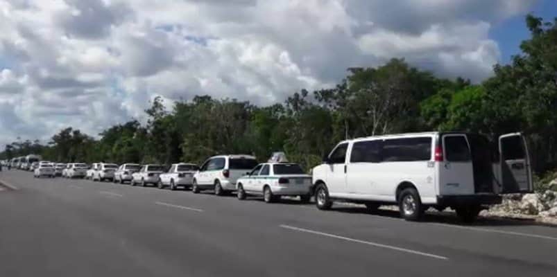 Taxistas encabezan manifestación en la Huayacán