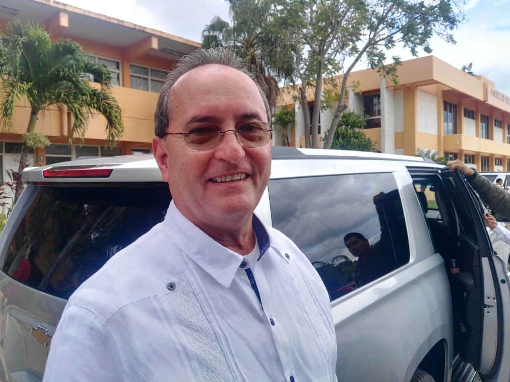 López Mena no interviene en aspiraciones de su hijo