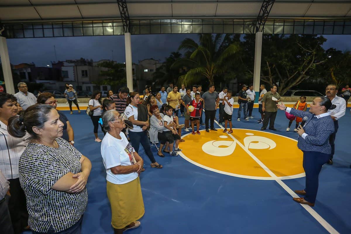 Cumple Cristina a vecinos de Galaxia I con entrega de parque